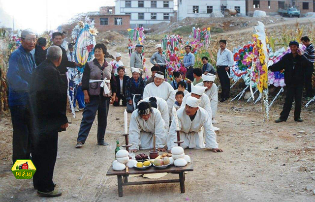 农村丧事越办越复杂,越办越烧钱,居然还有这点奇葩项目!