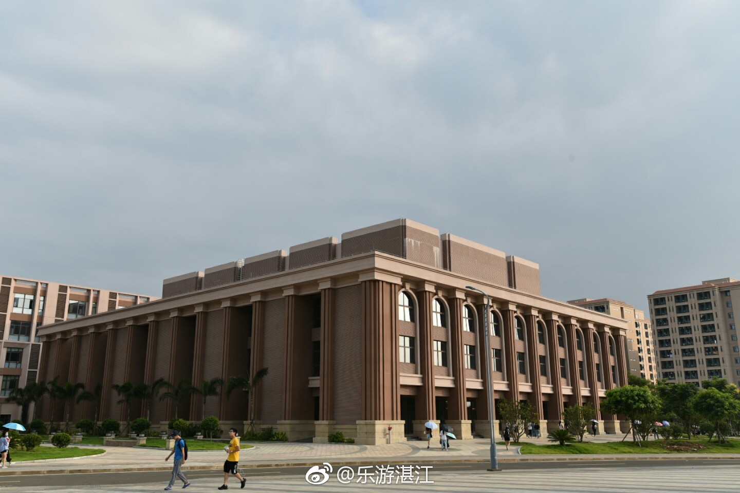 我要去上学|乐游|湛江|广东海洋大学寸金学院_新浪新闻