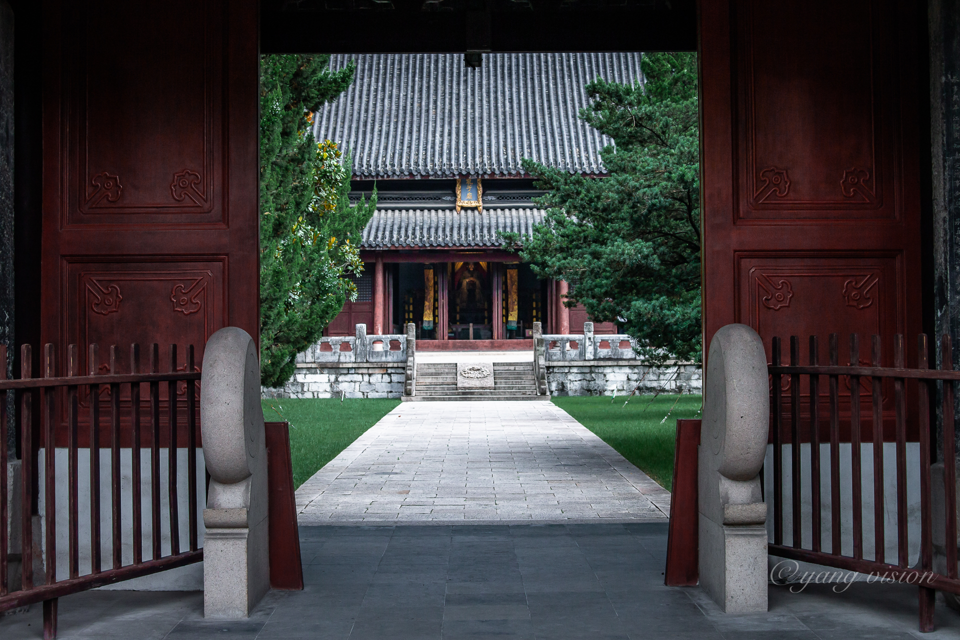 一窗一世界,一门一天地…(拍摄于上海嘉定孔庙)