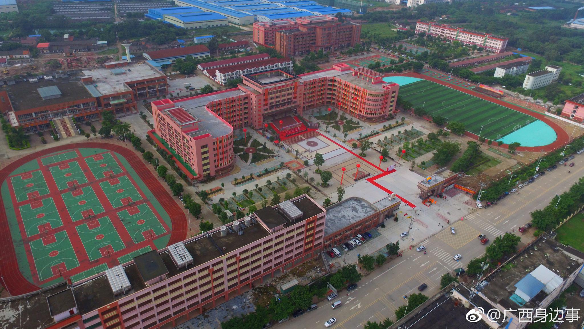 厉害了贵港市大将国际学校!开学典礼竟引万人瞩目