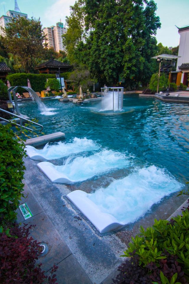 源脉温泉 五 摄影 / 撰稿: 胡文凯