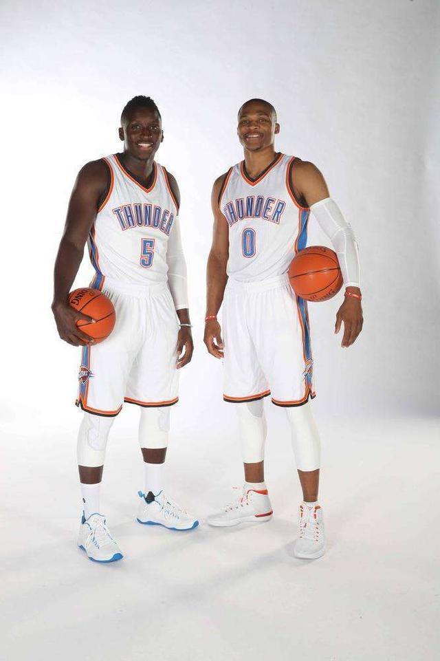 继杜兰特之后威少身高再引质疑,逆生长为神龟超神发挥的最强资本