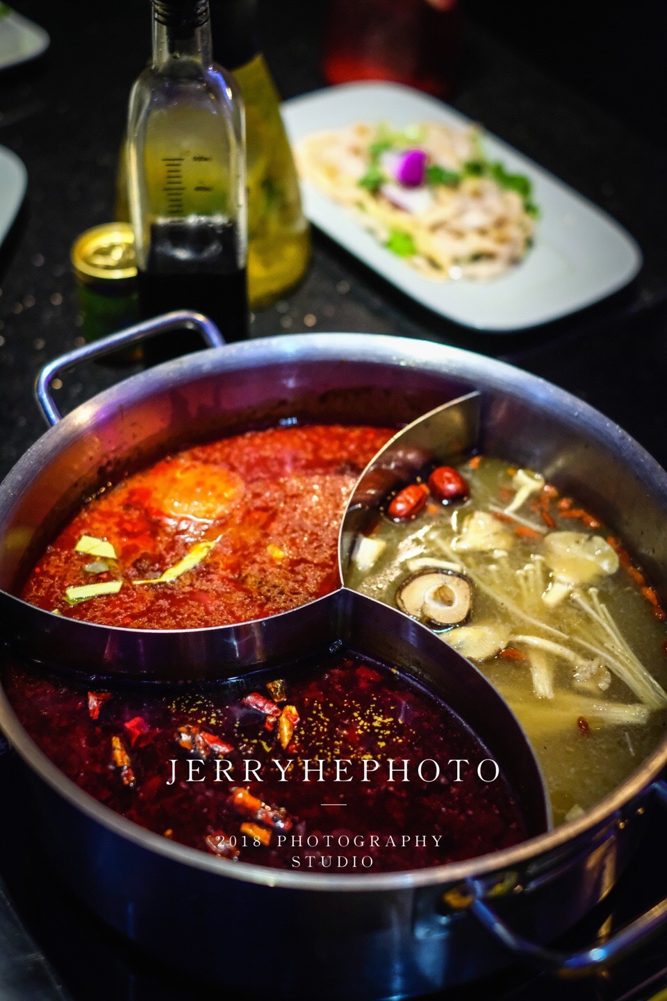 ktv吃火锅,一锅三吃,清汤,麻辣,冬阴功,超ging的三味锅底