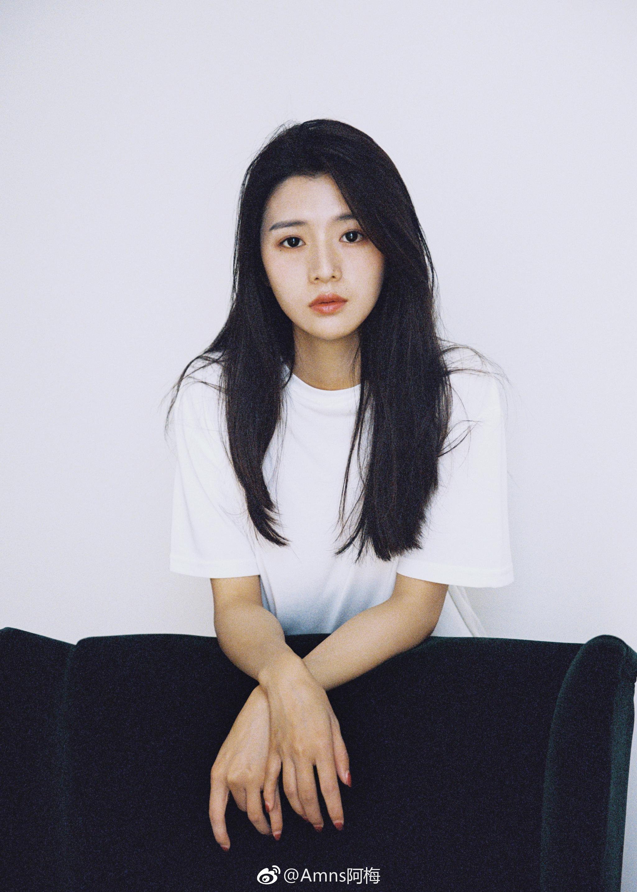 着迷于你眼睛梁夹心