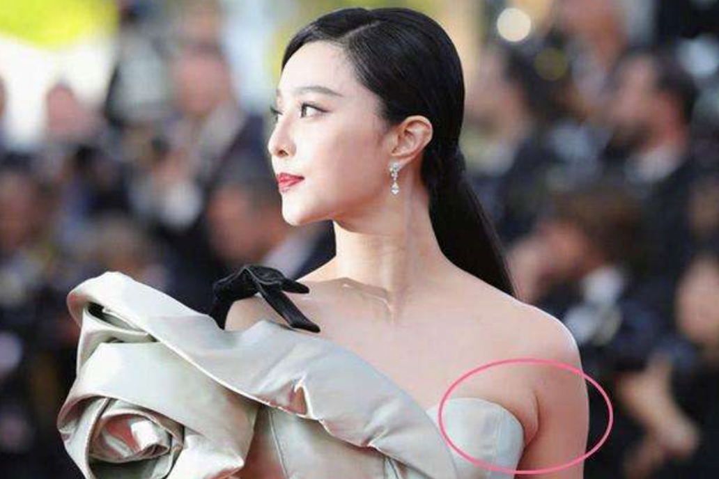 范冰冰又胖回原样赘肉辣眼,穿高定裙也连连失手?