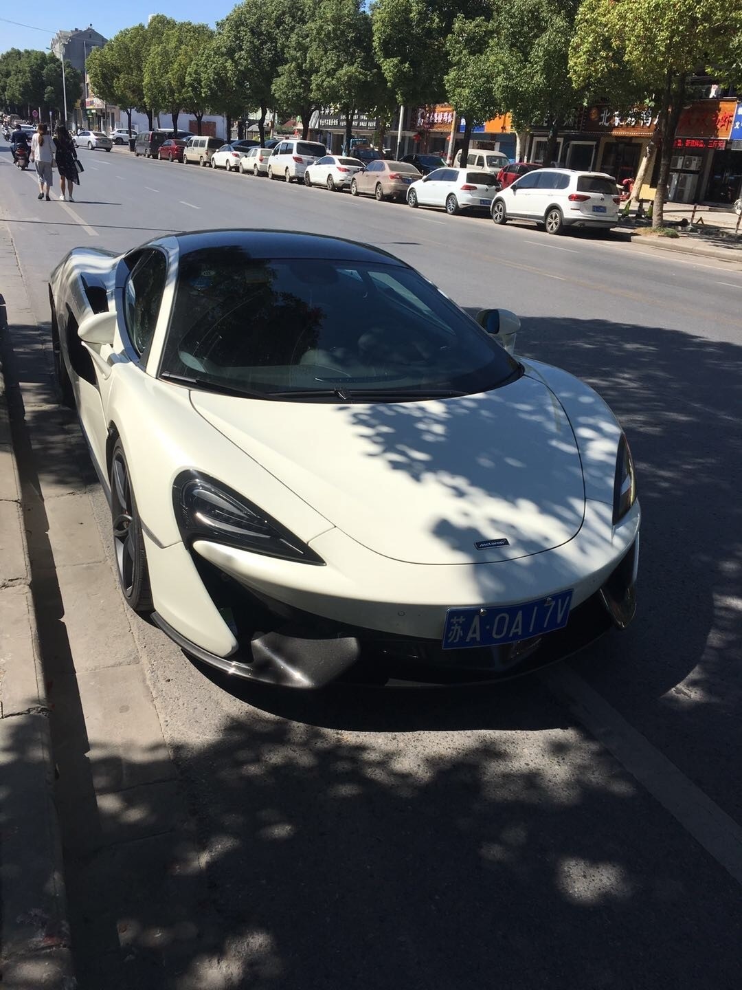 南京迈凯伦实拍