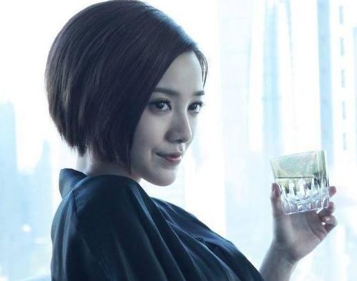 郭采洁近照眼袋超重,面部瘦出棱角 粉丝疑问:顾里的自信去哪了