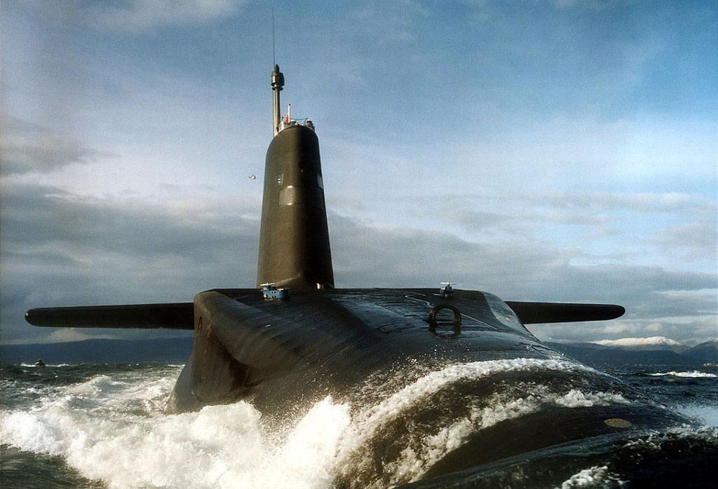 美国海军战略专家比尔·格茨说,中国海军的093型核潜艇只建造了不到5