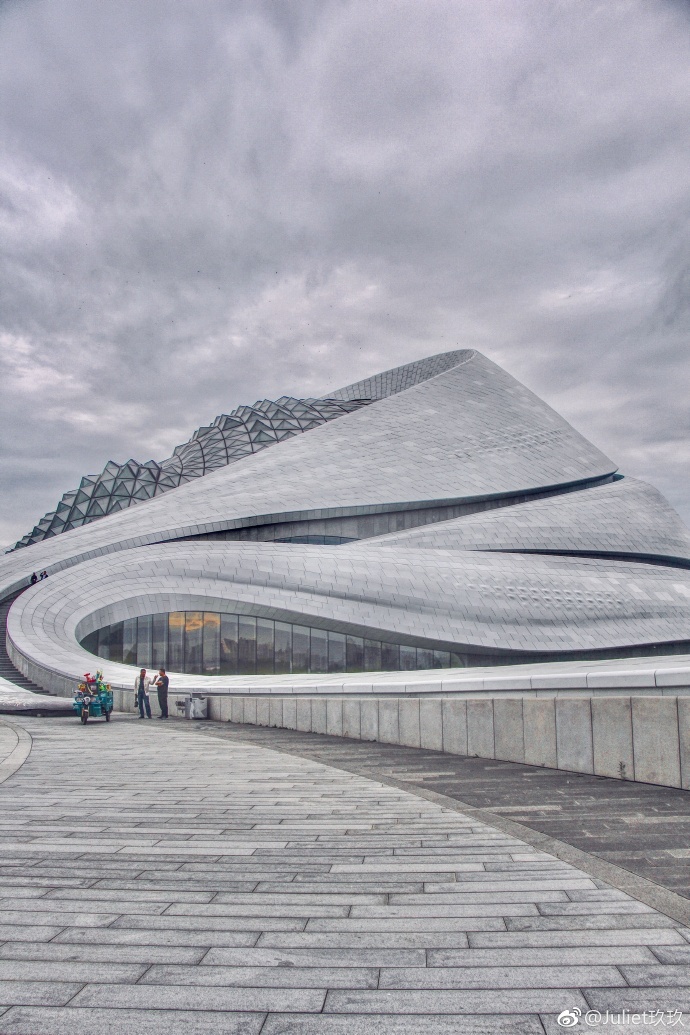 华人建筑师马岩松,历时6年,时间都去哪儿了,一砖一瓦不撒谎