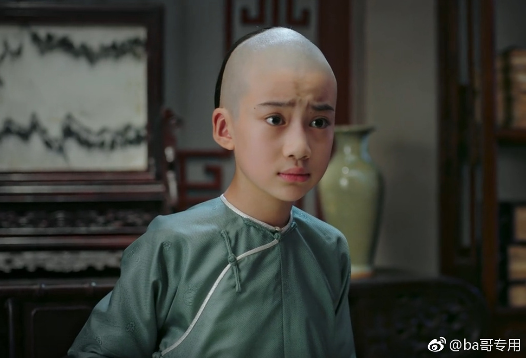 如懿传里面的大阿哥,长得真像ab啊