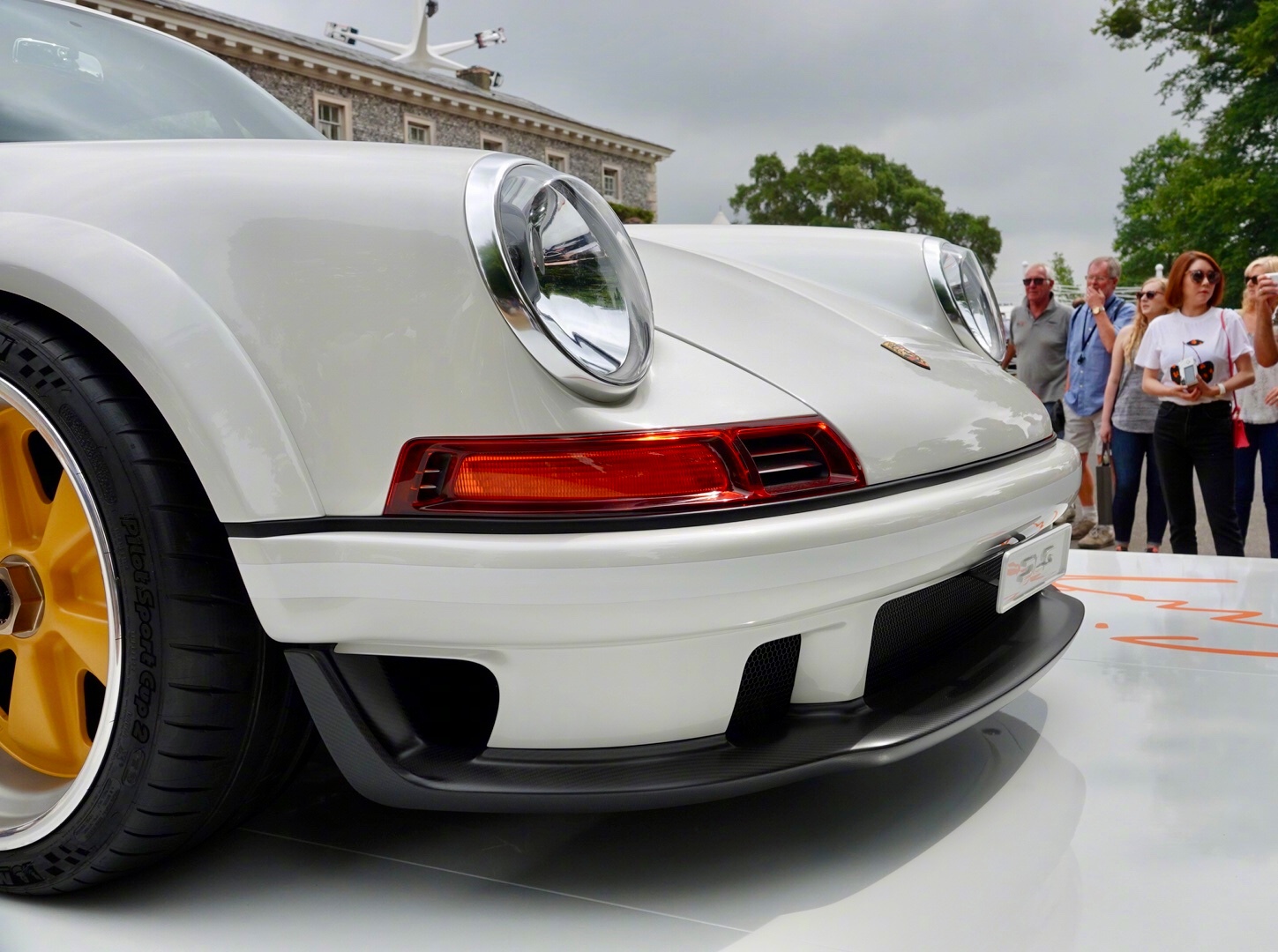 1990年保时捷porsche 911 reimagines by singer