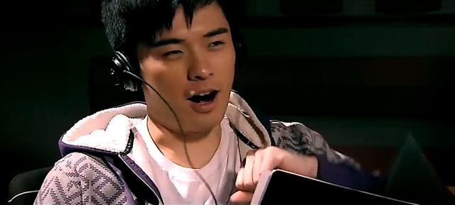 《爱情公寓》第十一集:小贤再遇前女友劳拉,张伟爱情公寓初登场