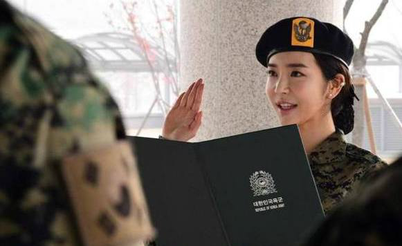 韩国最美女兵,这身材和颜值,可以的