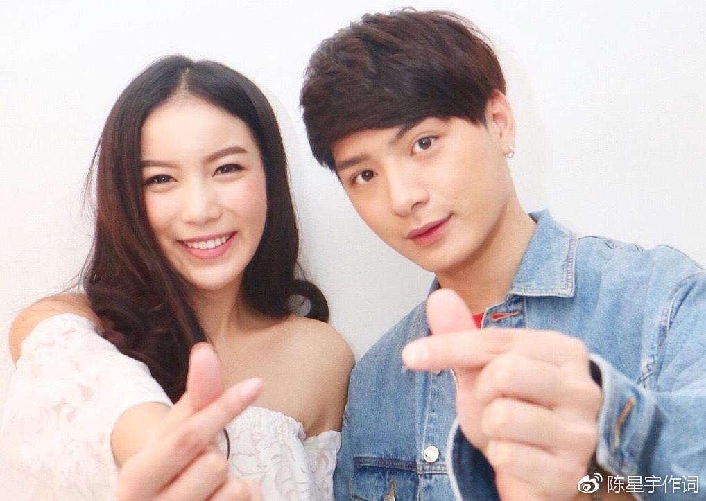 泰国明星singto和krist出席电影发布会,畅谈泰剧新作及