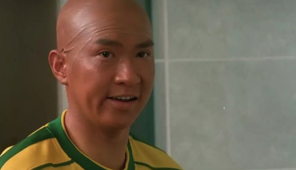 张家辉一直走的就是喜剧明星的路线,诸如《赌侠1999》,《决战紫禁之巅