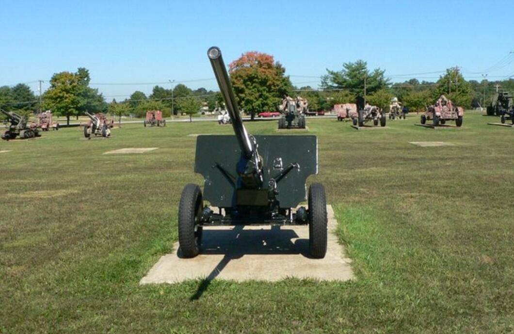 苏军57mmzis-2m1941年型反坦克炮,虎式坦克的克星