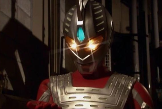 奥特之母是银河银十字军队长,也是第一个出现的女性奥特曼.