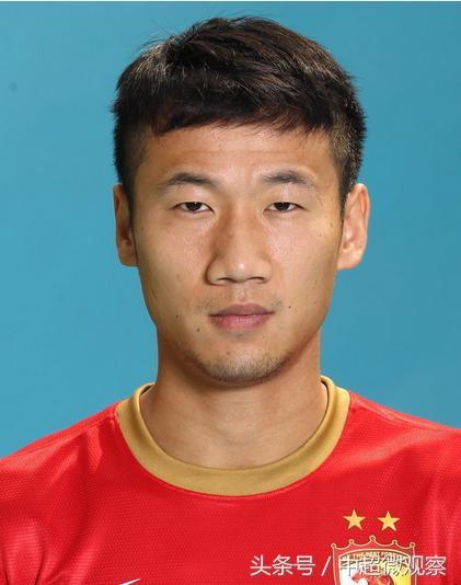恒大替补成申花大腿!球迷:恒大训练质量真好,赶紧签下他!|恒大|荣昊|