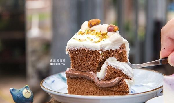 高雄桥头糖厂梦境甜点小屋花朵奶油磅蛋糕