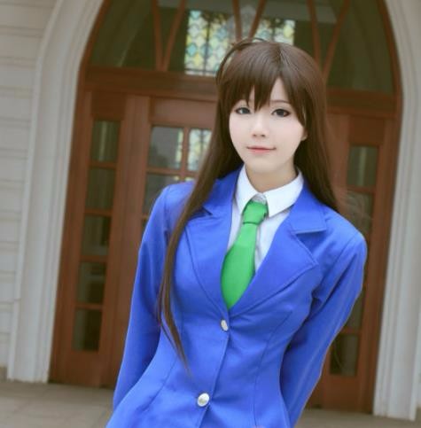 名侦探柯南cosplay,还是熊叔cos的柯南比较帅,小兰不像但好漂亮
