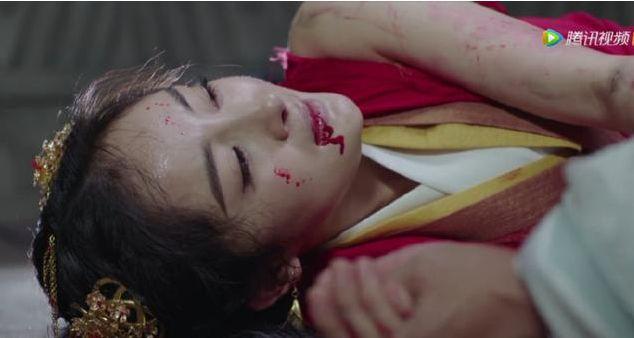 目前,杨幂,阮经天等主演的电视剧扶摇正在热播,《扶摇》的网播量也