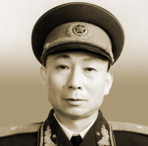 此城久攻不下陷入僵局,指挥员想起一事忽然笑了:有办法了!