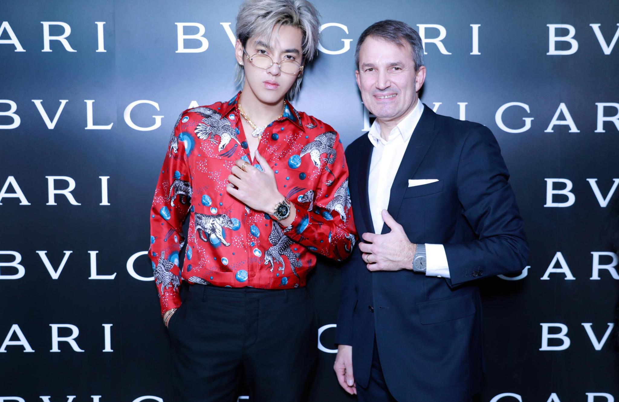 在2016年两边协作正式官宣公布后,微博上#吴亦凡代言宝格丽#话题阅读