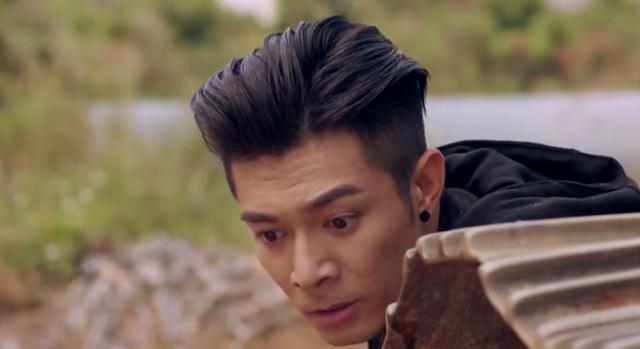 使徒行者:乐少竟然不是黑警?但是这些细节看出乐少是爱阿梅的!