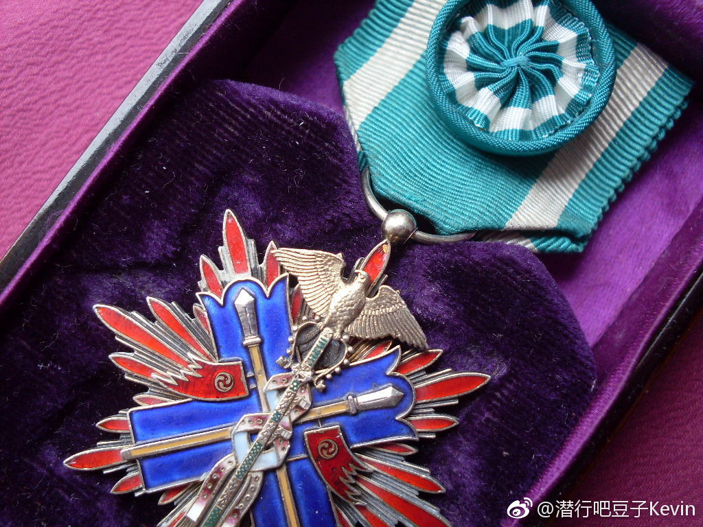 旧日本军国主义时期的金鵄勋章