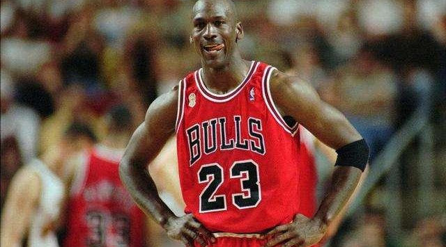 迈克尔-乔丹生涯50大滞空时刻,一眼就能看出来