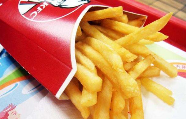 kfc员工爆料肯德基食物的储存期限薯条超过7分钟免费换