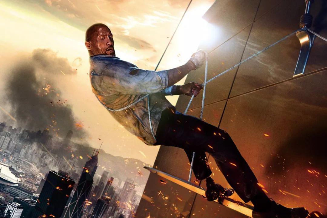 《摩天营救》:巨石强森也拯救不了此片的乏善可陈,无聊透顶!