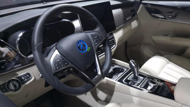 mpv里的中国龙,七座油耗1.4升,价格仅丰田十分之一