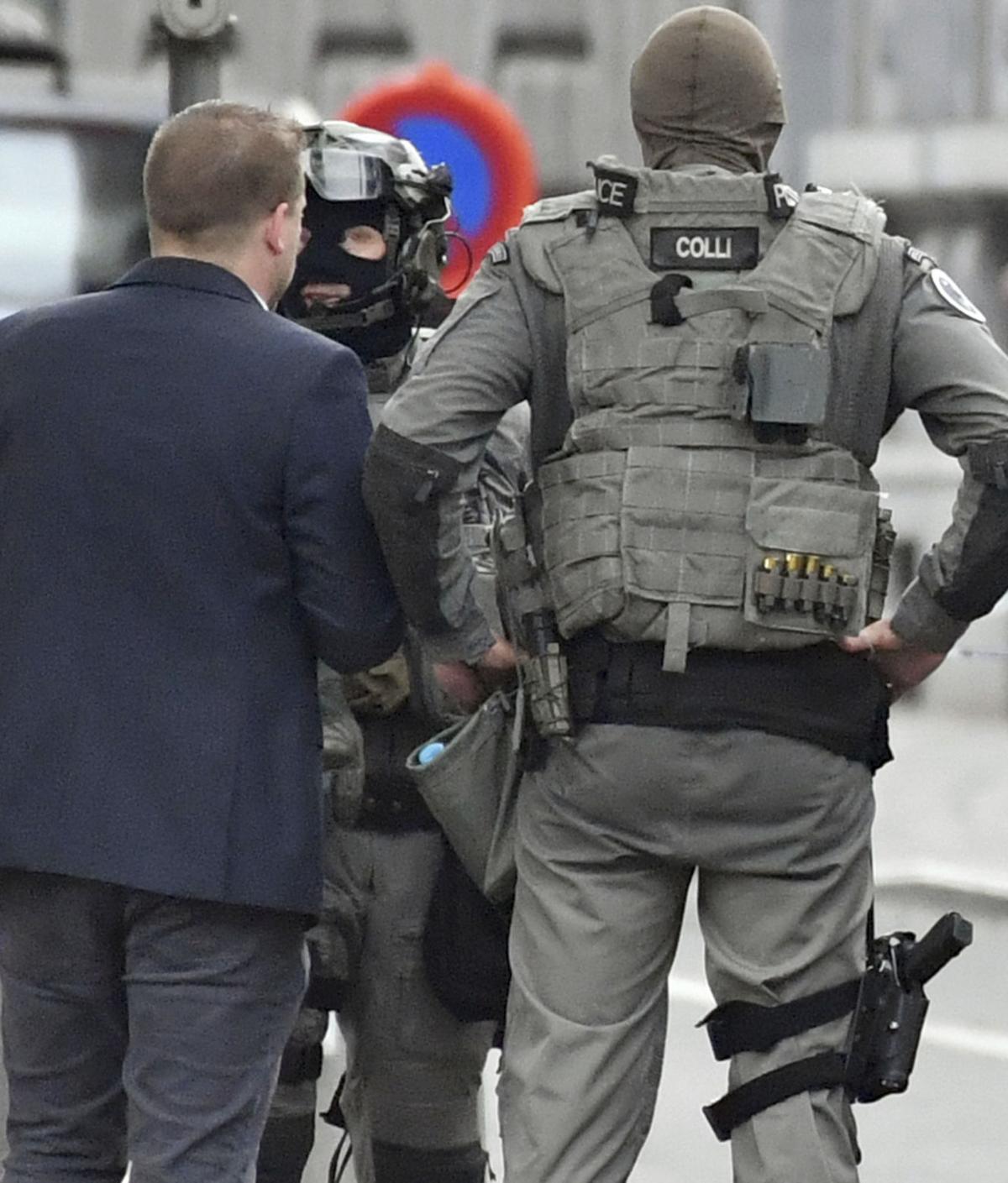 比利时列日街头的警察和联邦警察特警dsu当地时间5月29日