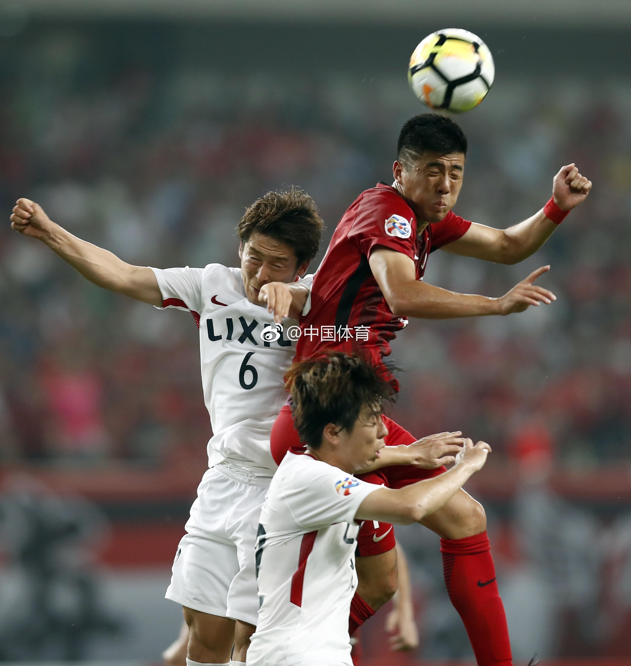 亚冠联赛八分之一决赛第二回合,上海上港队2比1战胜日本鹿岛鹿角队