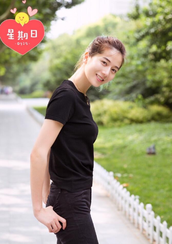 一起来看流星雨于馨摇身竟成香蜜长芳主!网友:气质仍不熟输当年