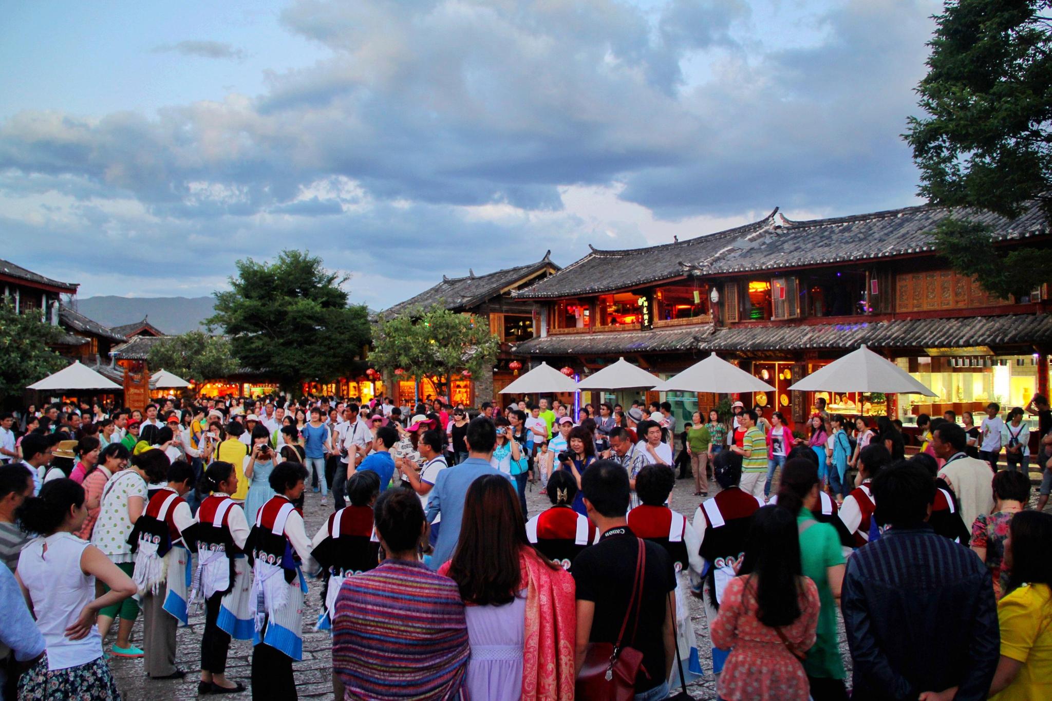 大研古城,历来丽江游客最多的地方.