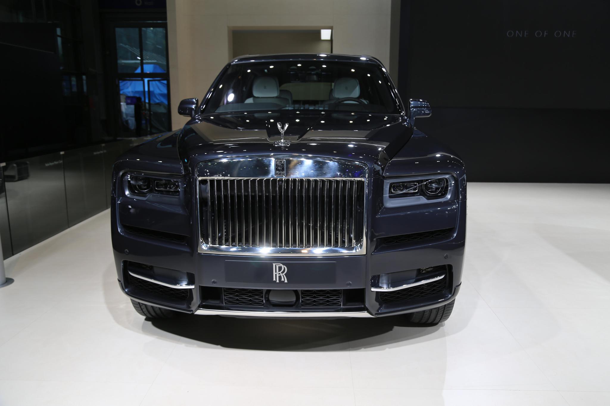 首次亮相中国公众展劳斯莱斯库里南深港澳车展实拍