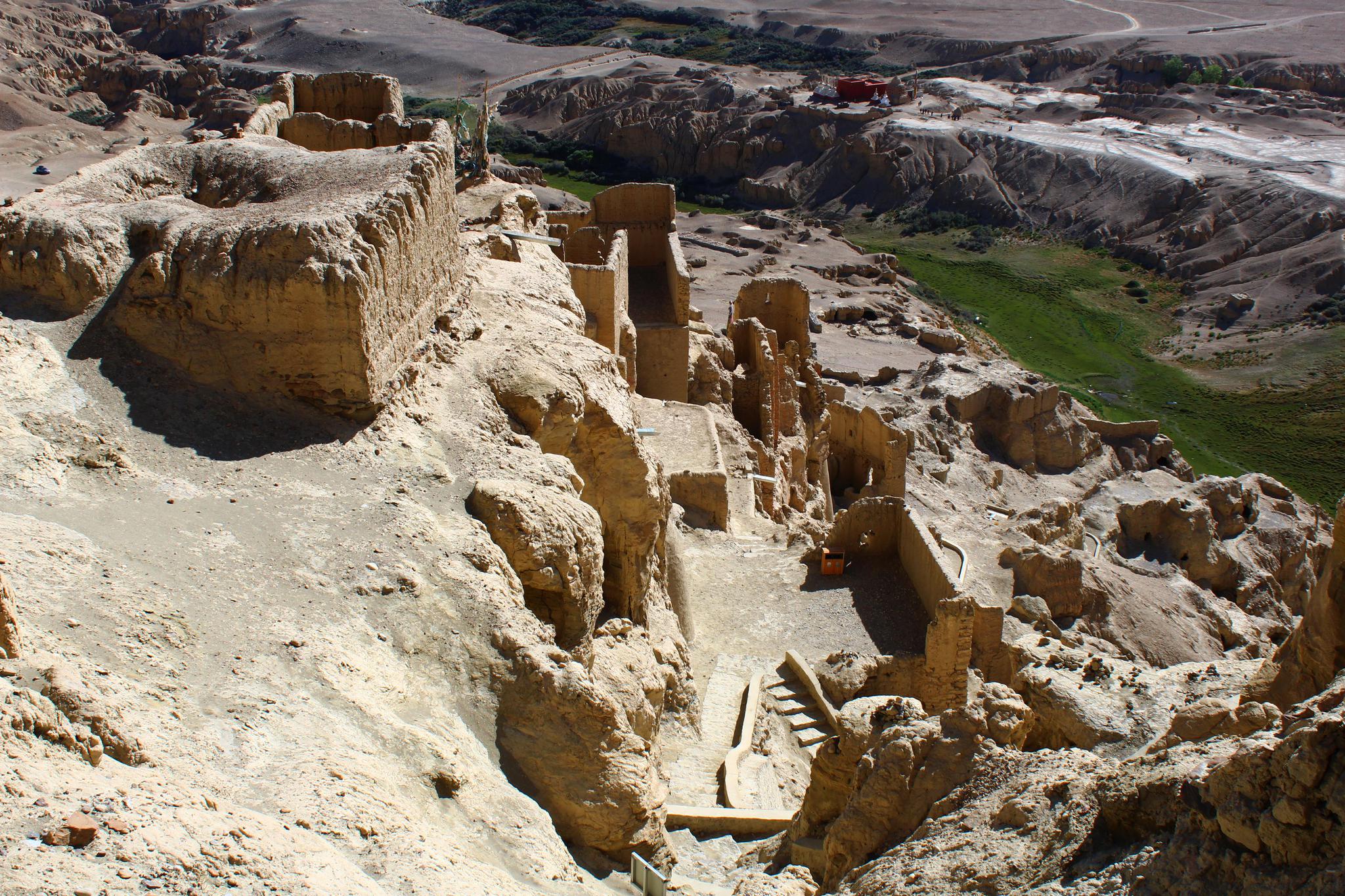 是天灾还是人祸? 西藏古格王朝300年前10万人为何一夜消失?