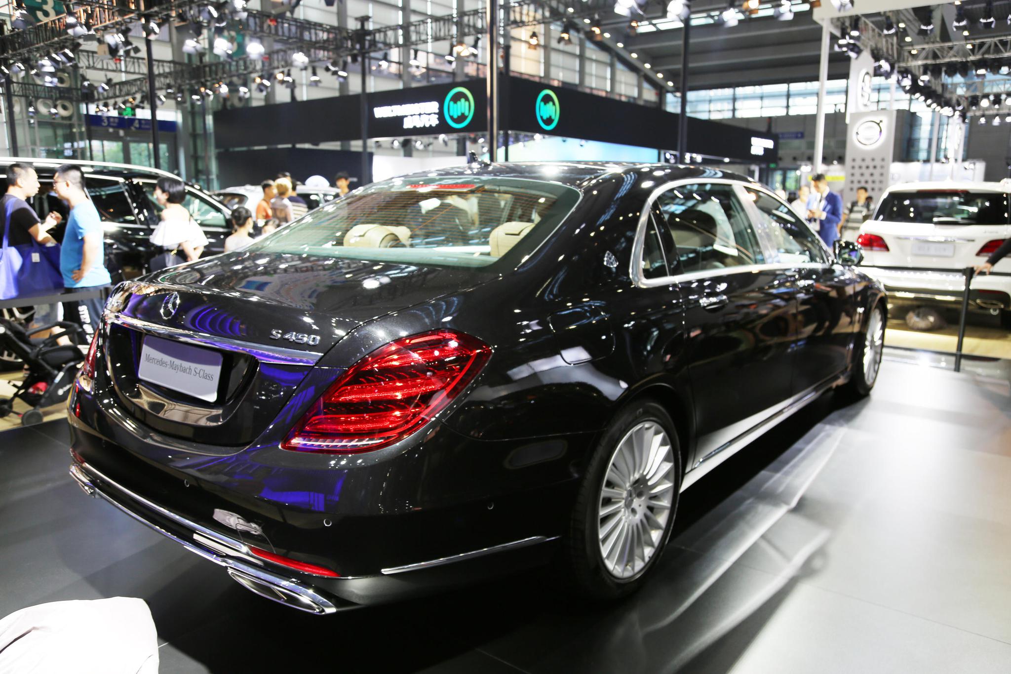 最贵奔驰轿车:梅赛德斯-迈巴赫s级,亮相深圳十一国际车展!