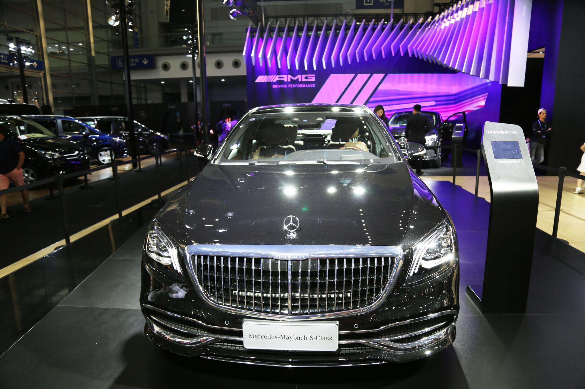 最贵奔驰轿车:梅赛德斯-迈巴赫s级,亮相深圳十一国际车展!