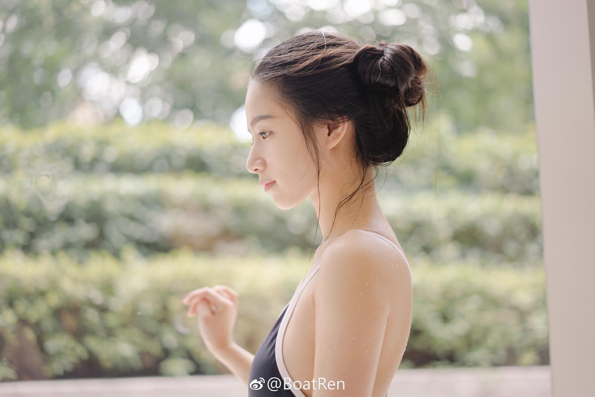 悠悠夏日的某一天 天气很好 你也很美