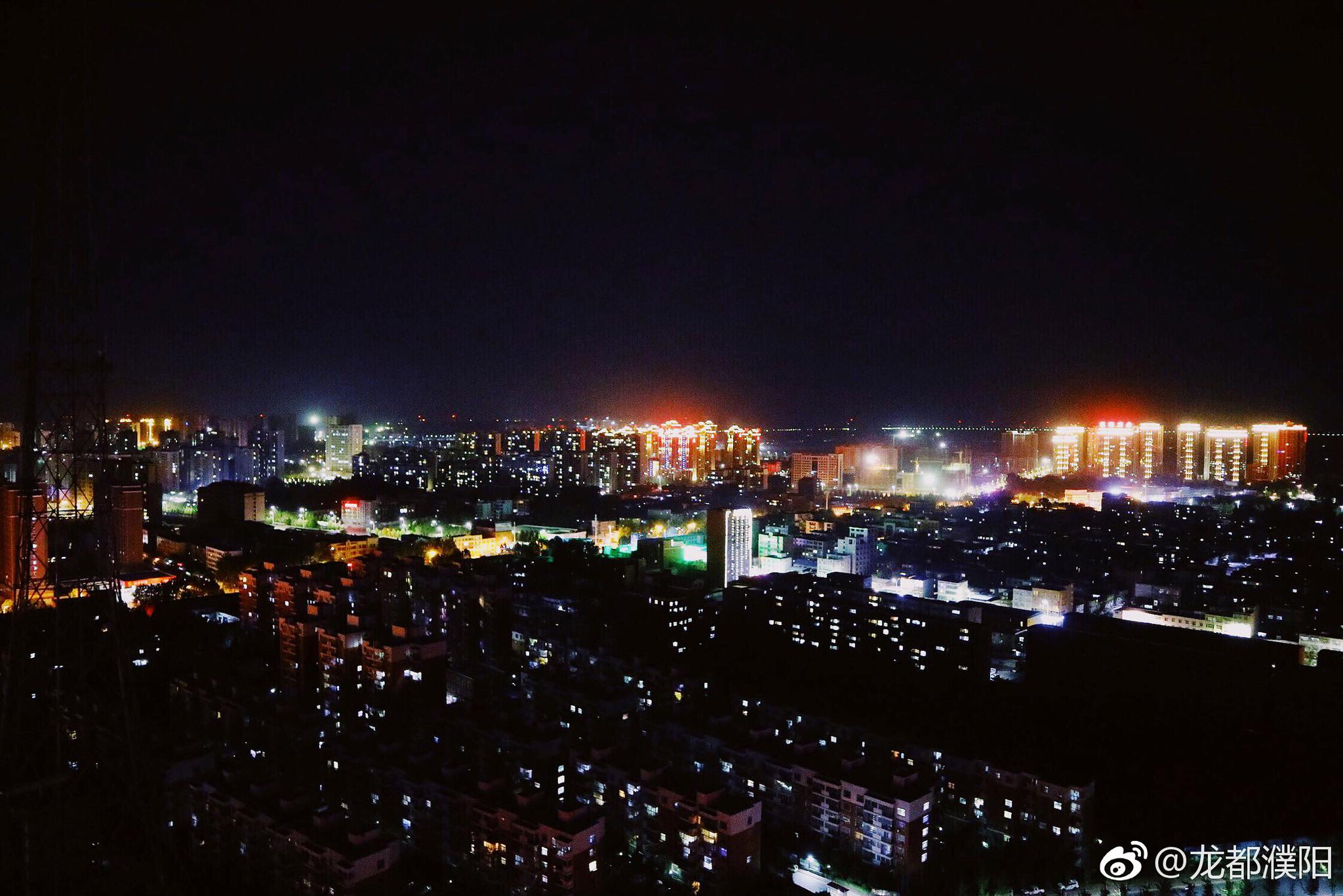 濮阳的夜景图片