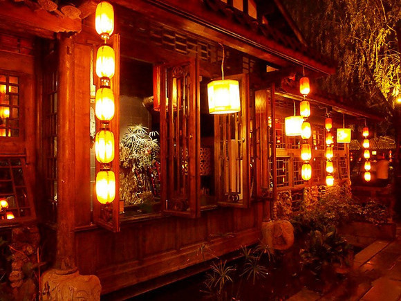 众里寻他千百度，蓦然回首，那人却在，灯火阑珊处。|千百度_新浪新闻
