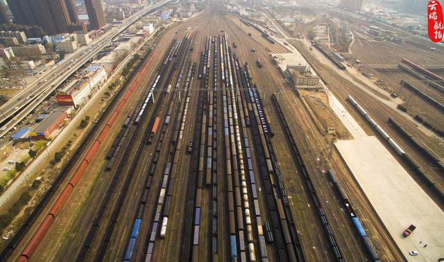 实拍郑州北站,亚洲第一大火车编组站