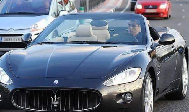 世界杯期间深扒c罗座驾,竟还有一款国产车?