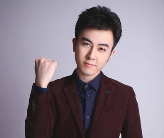 蛇哥为何复播第一时间选择虎牙?对于开挂主播究竟该如何处理?