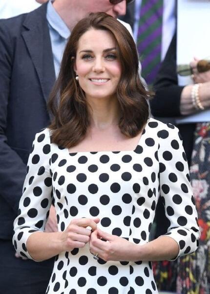 凯特王妃终于剪掉老气长发这个发型估计又要狠狠的火一把