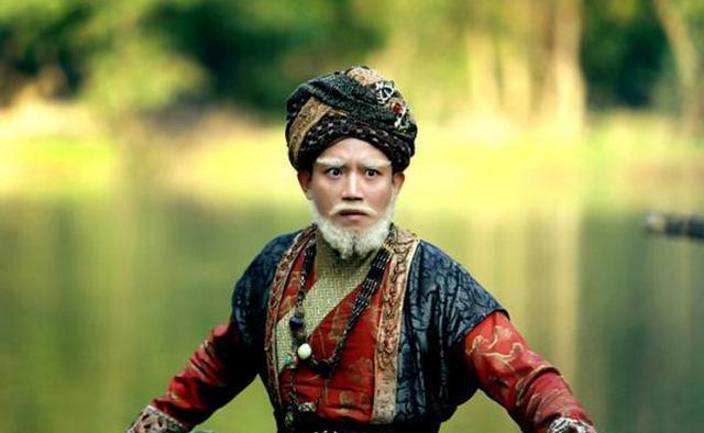 与潇湘子,尼摩星等人相比,尹克西是作战策略最明智的一个.