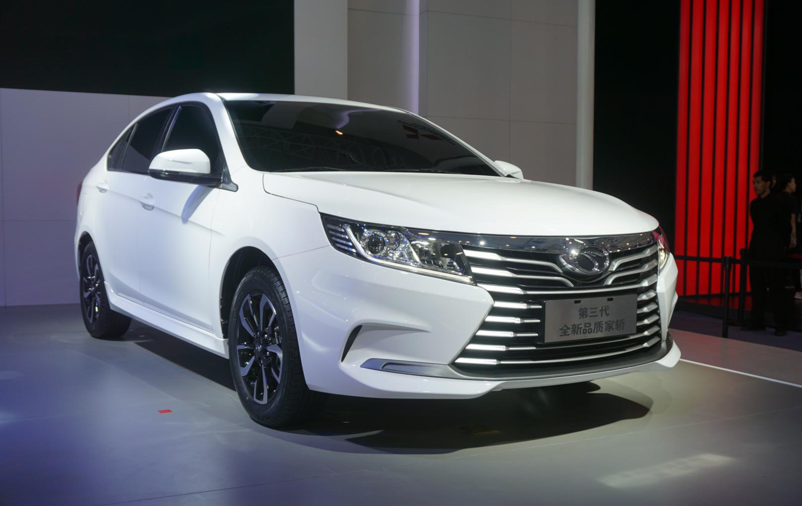 综合续航351公里,东南dx3 ev400补贴后8.98万起-新浪汽车